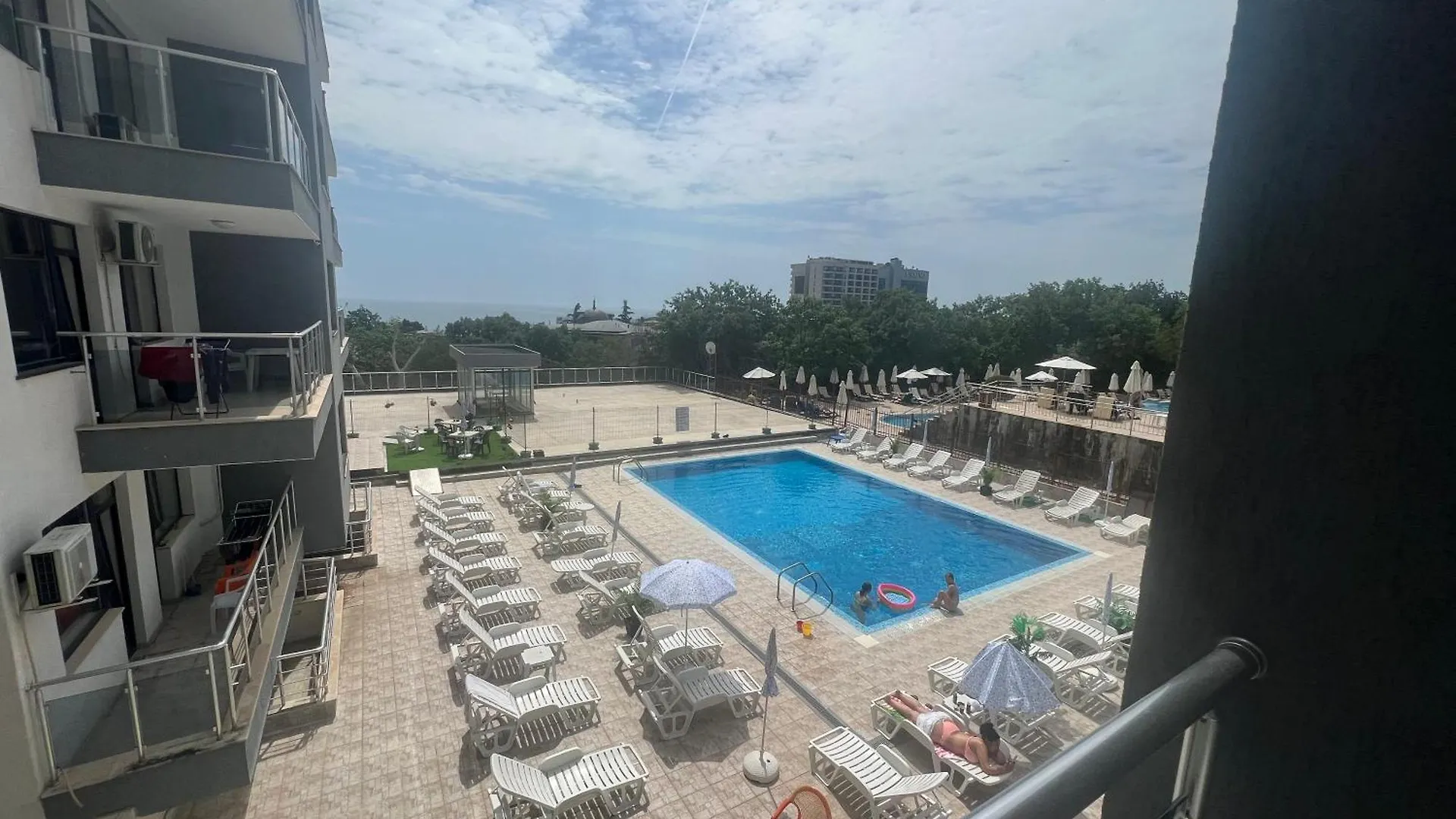Dilov Apartments In Yalta Zlate písky