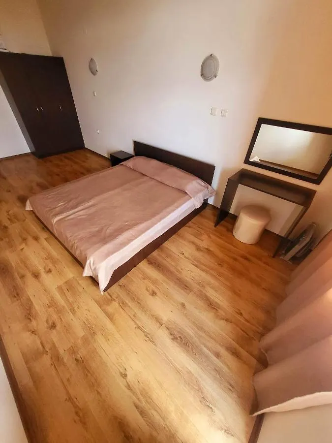 Dilov Apartments In Yalta Золотые Пески Болгария