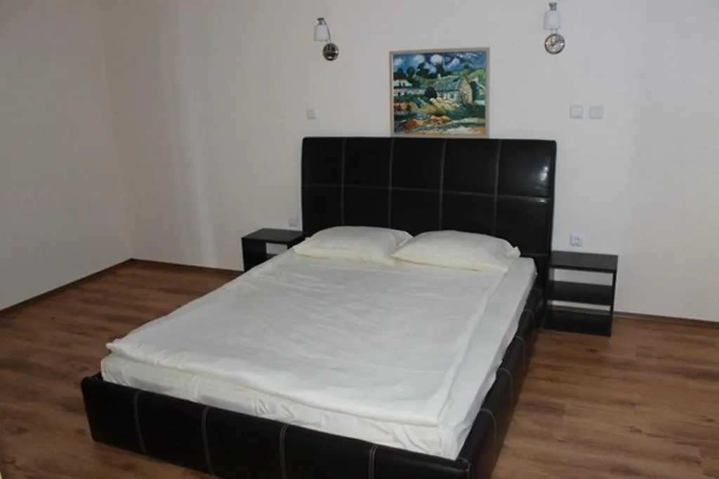Dilov Apartments In Yalta Złote Piaski