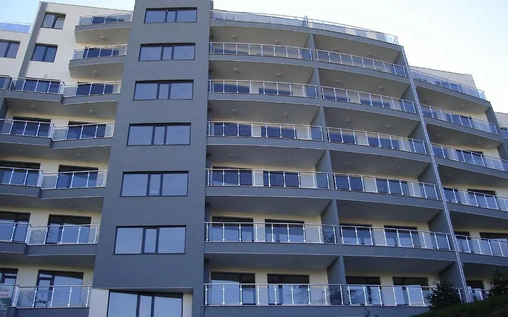 Dilov Apartments In Yalta Золотые Пески