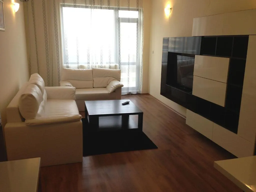 Dilov Apartments In Yalta Złote Piaski